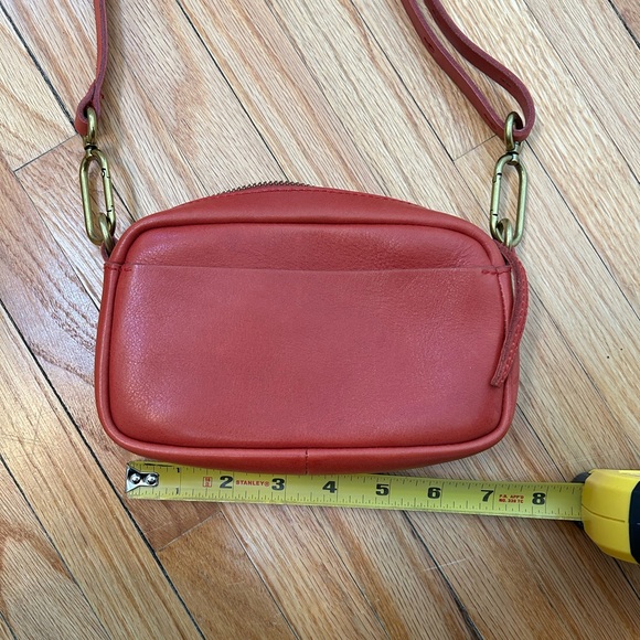 Madewell Red Mini The Leather Carabiner Crossbody Bag - Picture 6 of 7